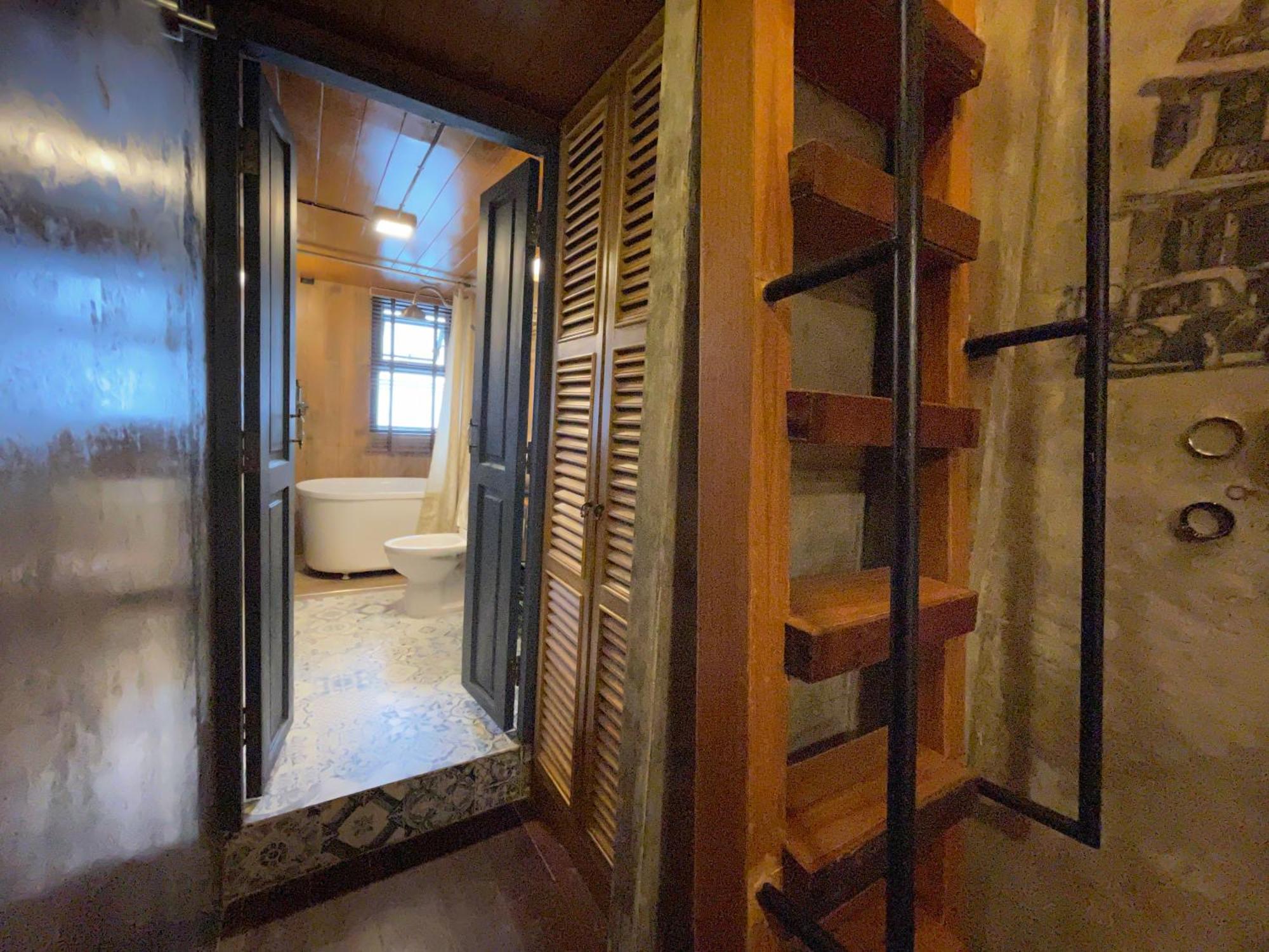 Central Old Town Cottage بانكوك المظهر الخارجي الصورة